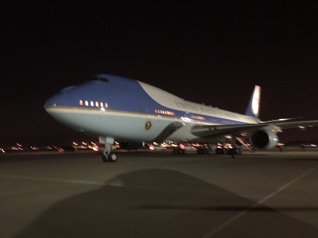 air force one louisville nighttime